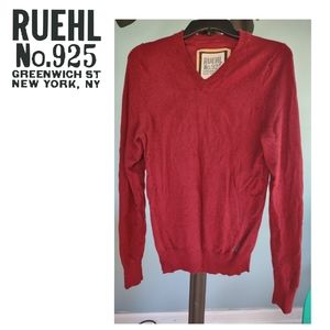Ruehl no. 925 wool/cashmere sweater